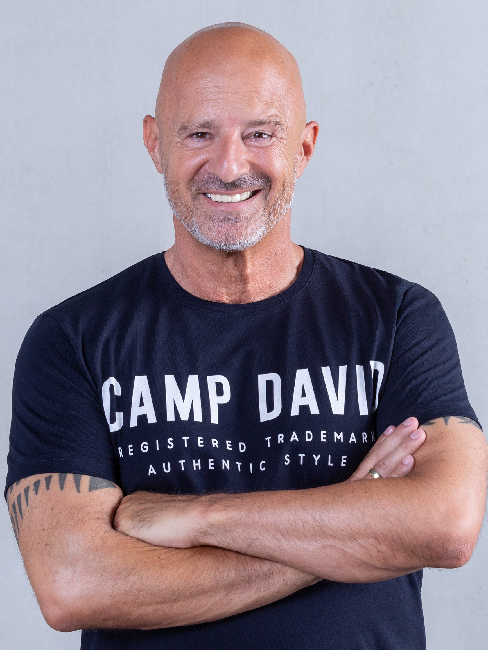 Detlef Steves - Mina Entertainment Website